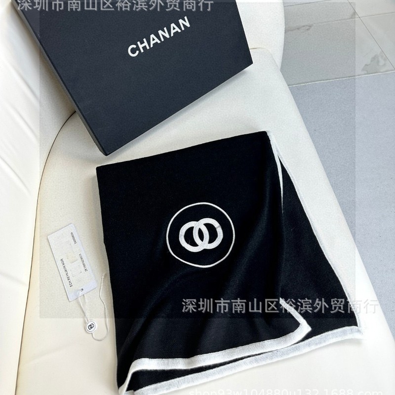 新款香家时尚吴昕娜扎同款羊绒刺绣围巾黑白拼色保暖大牌真丝披肩|undefined