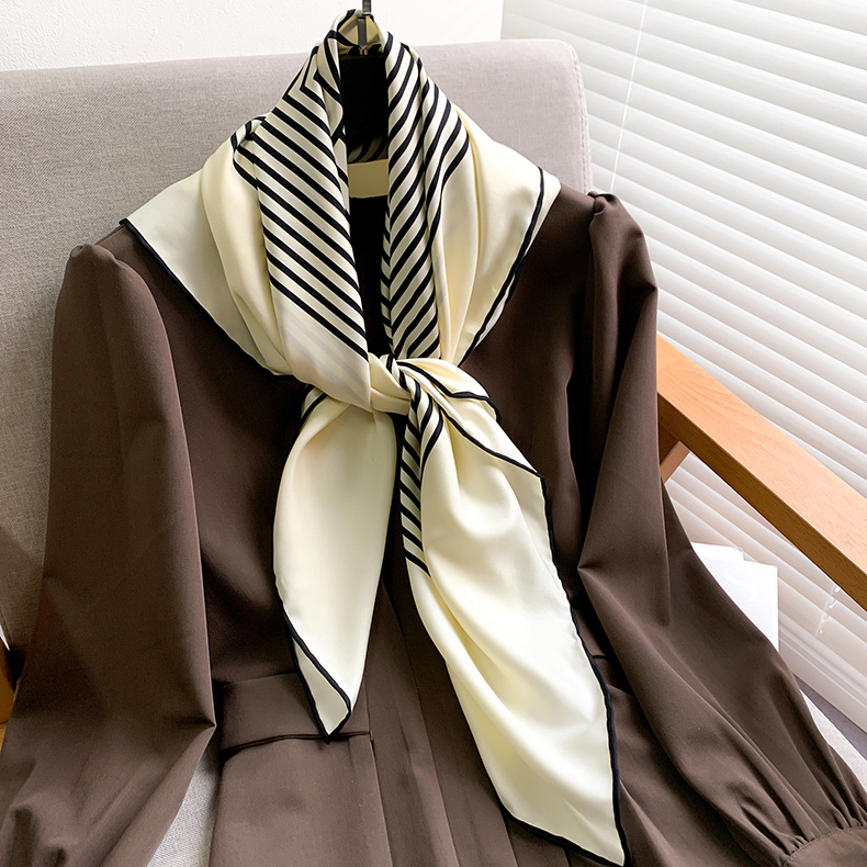 Korean Classic Striped Printed Scarf display picture 7