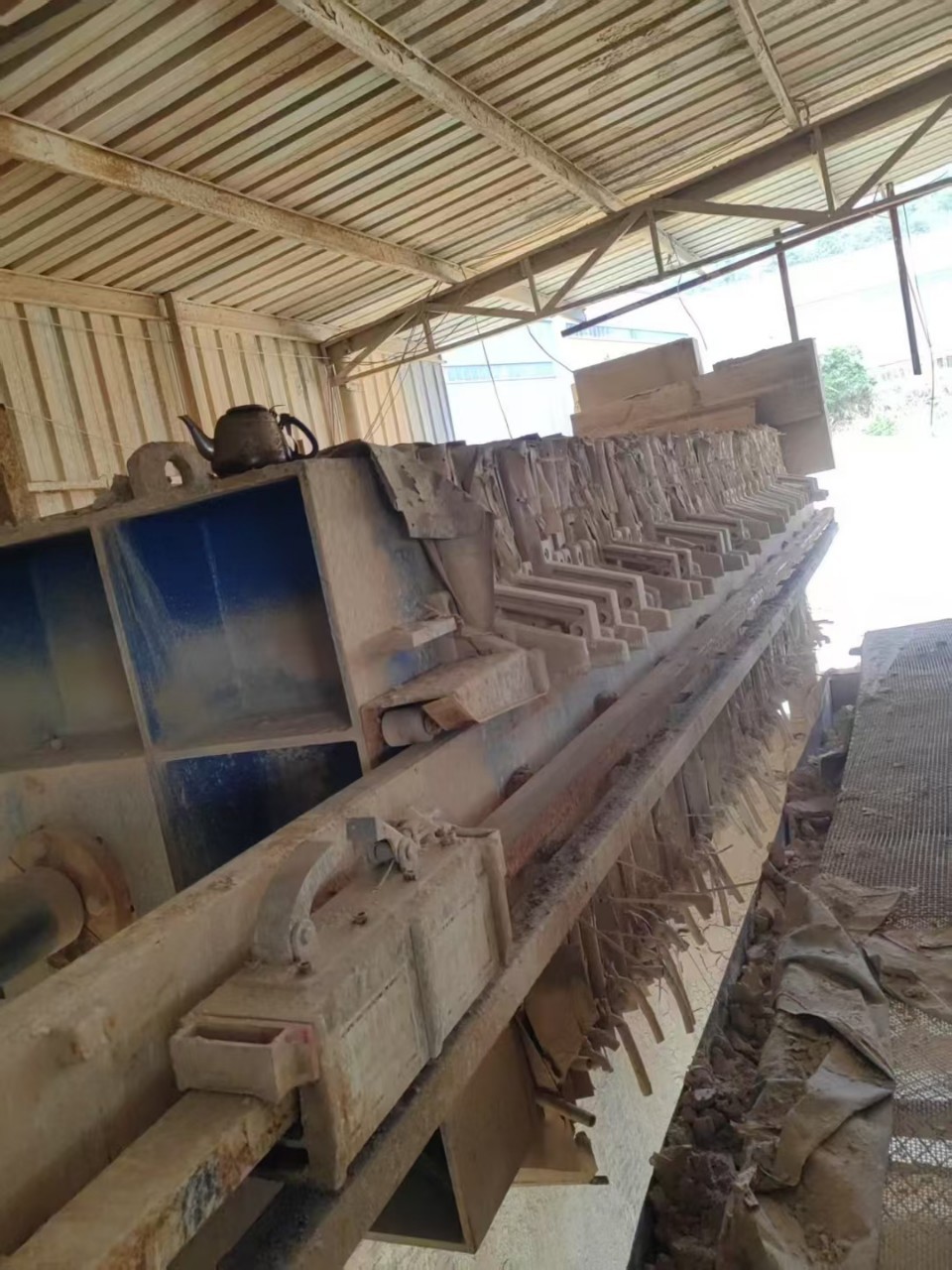 【在位】4台250压滤机，带一个泵，福建发车，标价与实物不符