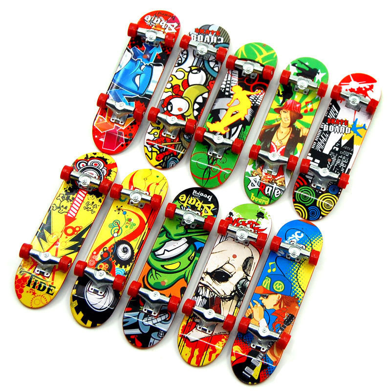 Cross-border mini finger scooter creative children's toys fancy skateboard decompression toys skip class stall hot sale