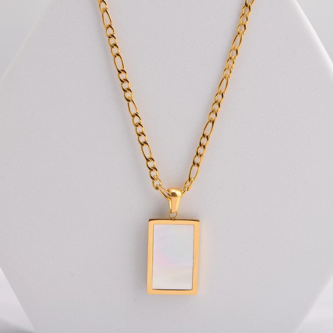 Stainless Steel 18K Gold Plated Simple Style Inlay Rectangle Shell Pendant Necklace display picture 1