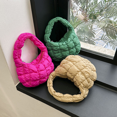 Cloud handbag, pleated bubble elastic embroidered armpit bag, personalized design down bag, trendy foreign trade women's bag