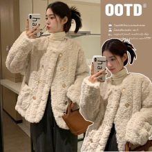 新品现获  秋冬新款小香风羊羔毛加厚孕妇外套打底衫两件套装冬装