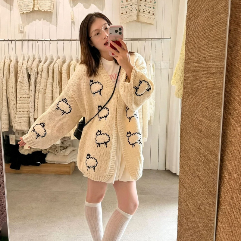 Little Sheep Knit Cardigan for Women, Autumn and Winter Loose Casual Sweater Coat, Cute Cartoon Embroidered Long Sleeve Top