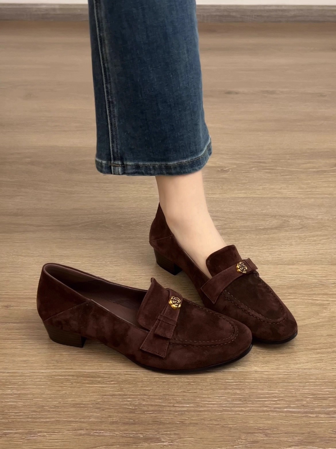 Retro French Camellia Loafers For Women 19 O1CN01goVOmq22u2S9oy7E2 !!2219388187179 0 cib