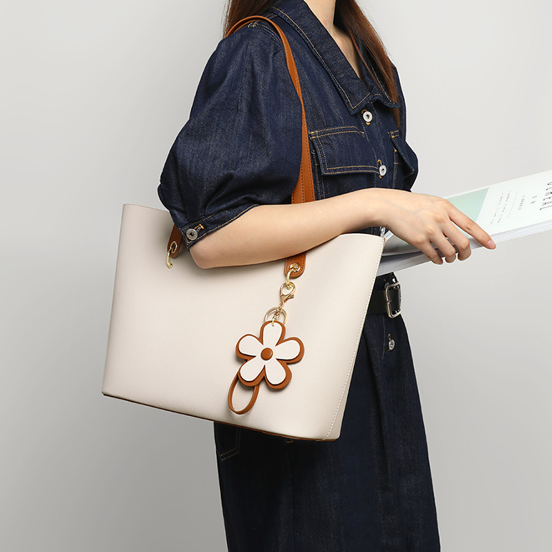 Women's Versatile 2026 New Arrival Commuter Bag Genuine Leather Tote Bag Luxury High-Capacity Handbag - Thumbnail 4