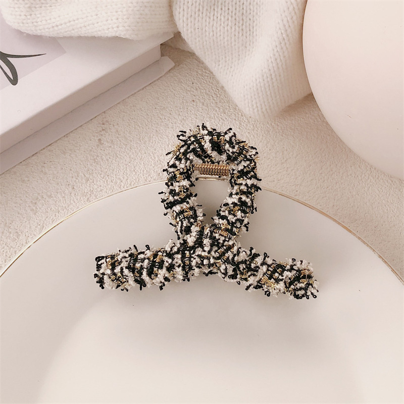 ¡Nuevo otoño y invierno! Retro estilo de fragancia versátil simple clip de captura rojo en línea cabello roto detrás de la cabeza joyería clip de tiburón