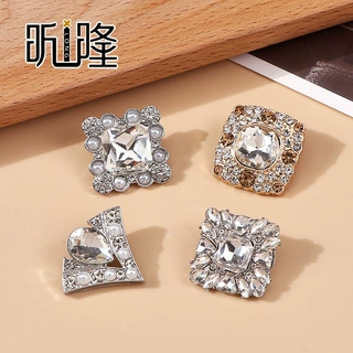 方形纽扣金属高端水钻珍珠玻璃合金呢大衣皮草手缝三角装饰扣批发