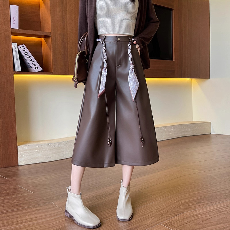 Coffee-Colored Pu Leather Cropped Pants for Women, Autumn 2026 New Style, Loose High-Waisted, Slimming, Versatile Straight Casual Mid-Length Pants Coffee-Colored Pu Leather Cropped Pants for Women, Autumn 2026 New Style, Loose High-Waisted, Slimming, Versatile Straight Casual Mid-Length Pants