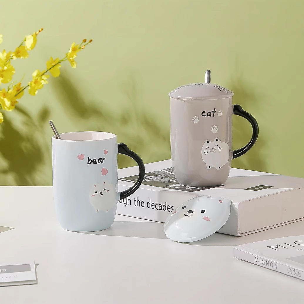 Tazas de cerámica de estilo japonés de dibujos animados ins viento de alta temperatura pareja regalos para hombres y mujeres con cubierta dormitorio pareja tazas de cerámica