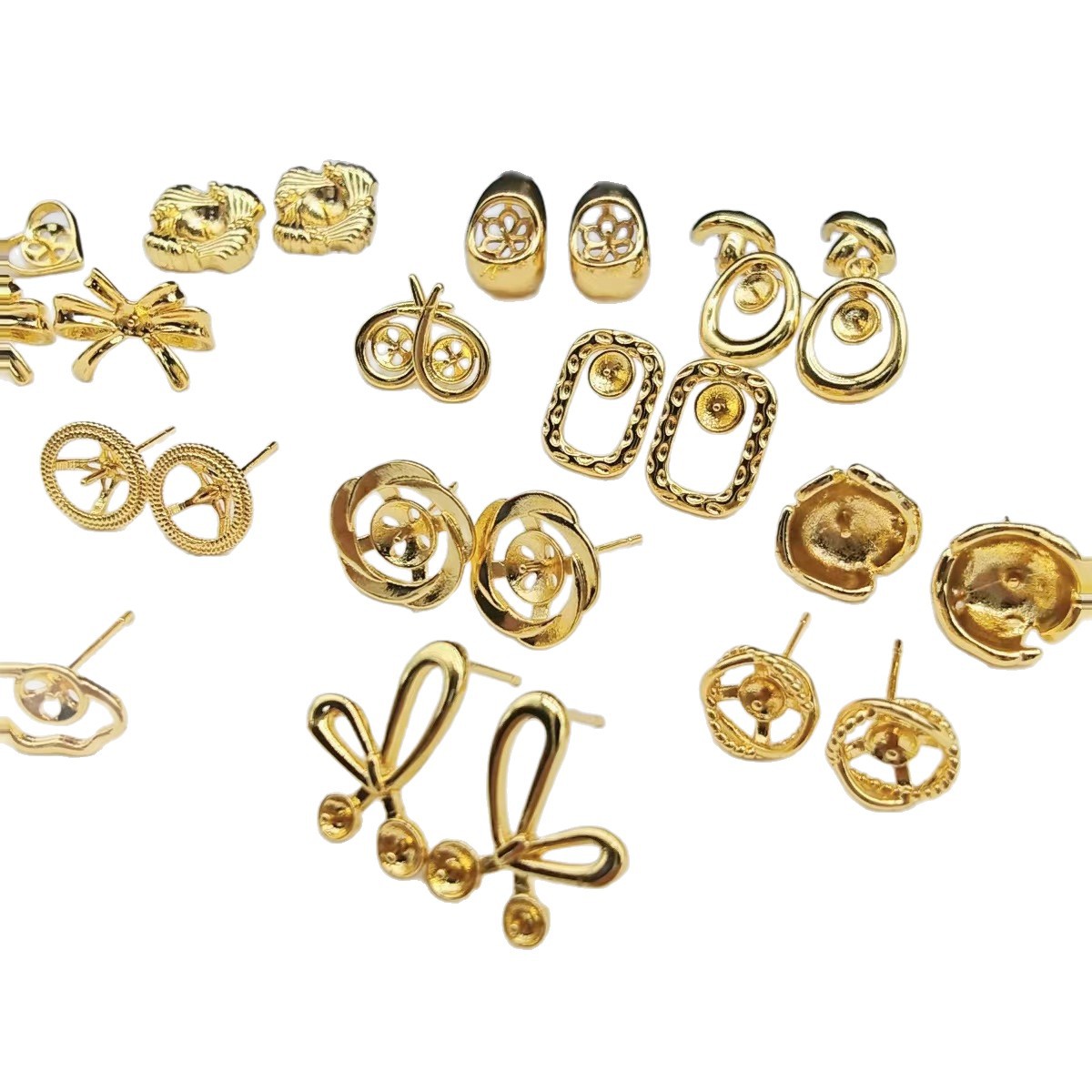 Perla de alta sensibilidad 925 agujas de plata 18k chapadas en oro pendientes huecos accesorios de material femenino fábrica al por mayor