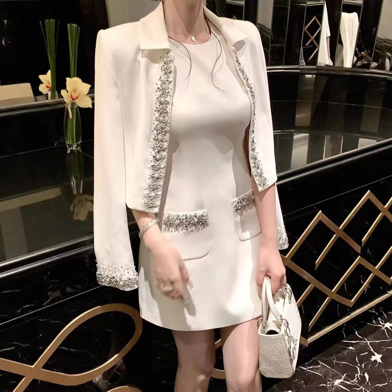 Elegant Casual Blazer with Rhinestones in Heavy-Duty Chanel Style, Light Luxury Waist-Cinching Rhinestone-Embellished Dress Set Elegant Casual Blazer with Rhinestones in Heavy-Duty Chanel Style, Light Luxury Waist-Cinching Rhinestone-Embellished Dress Set