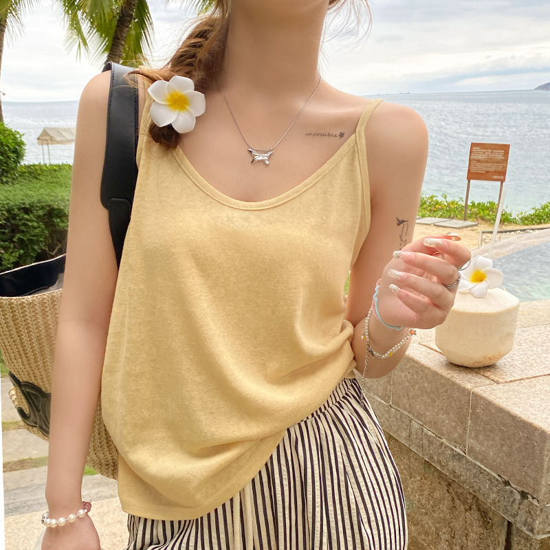 Yellow Cotton and Linen Camisole for Women, Suitable for Summer Outerwear, V-Neck Loose Tank Top, White Base Layer Top That Can Be Worn Outside Yellow Cotton and Linen Camisole for Women, Suitable for Summer Outerwear, V-Neck Loose Tank Top, White Base Layer Top That Can Be Worn Outside