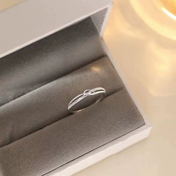 Silver Starry Ring for Women, Light Luxury Niche Design, Open Plain Band, Fashionable and Unique, Adjustable Friendship Ring