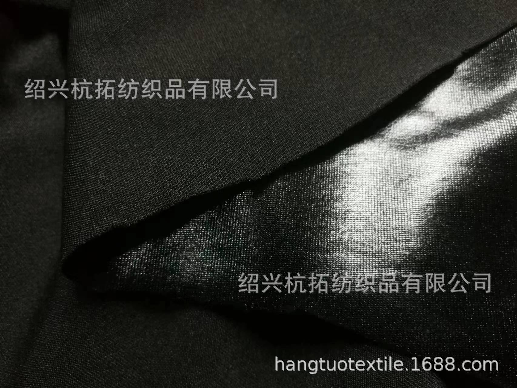 200g涤氨汗布亮光黑PU涂层牛奶丝亮光黑亚光黑烫金烫银针织布