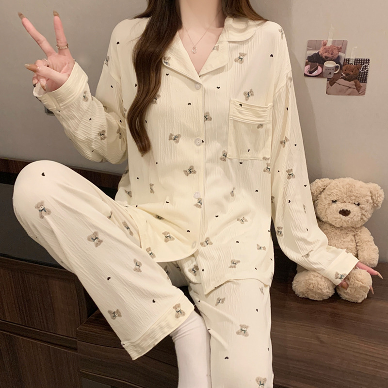 蝶結びのさくらんぼのプリントの女性のパジャマの春と秋の新型のカーディガンの長袖のズボンの部屋の服のスーツは実際に卸売りをたたきます。|undefined
