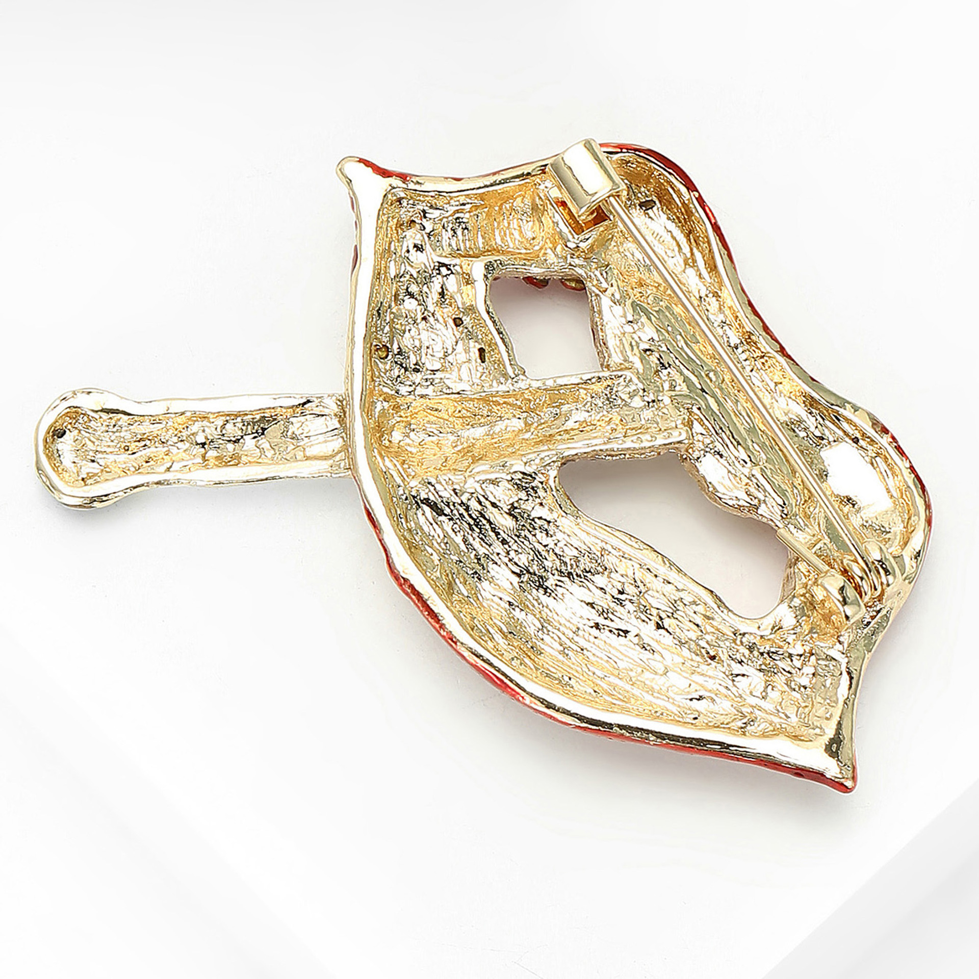 European and American Creative and Unique Alloy Enamel Oil-Drip Diamond-Studded Lip Cigarette Women's Brooch, Fashionable and Simple Clothing Accessory