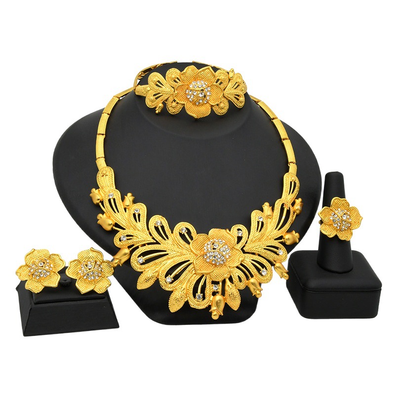 Dubai joyería de oro flor India joyería nupcial traje de las mujeres sauditas collar pulsera pendientes anillo de cuatro piezas conjunto
