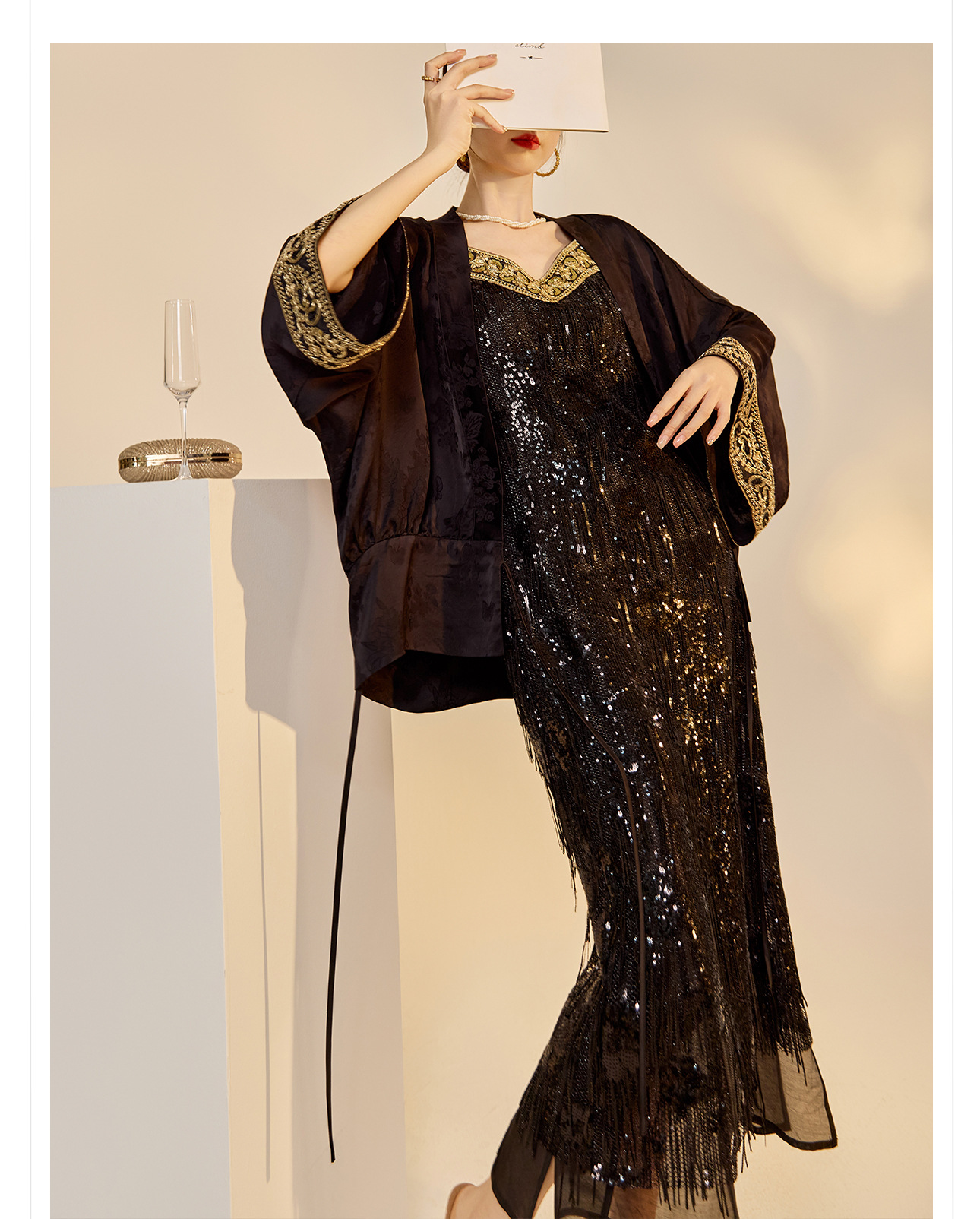 Đầm maxi nữ thắt eo phong cách Trung Hoa cổ điển đính cườm lưới thêu tua rua ZX N7012 — Đen Obsidian, Gạo hạnh nhân chi tiết 17