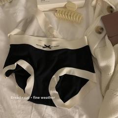 甘美な少女の下着の女性の抗菌の足の股の跡がなくて色の新型の薄い金の弾力性の通気の中で腰の女性の三角のズボンにぶつかります。