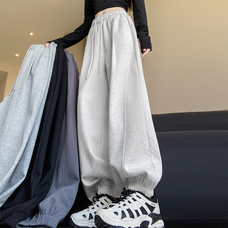 American-Style Gray Sweatpants for Women, Autumn and Winter 2026 New Model, Loose Fit, Fleece-Lined, High-Waisted, Slimming, Casual Windproof Joggers American-Style Gray Sweatpants for Women, Autumn and Winter 2026 New Model, Loose Fit, Fleece-Lined, High-Waisted, Slimming, Casual Windproof Joggers