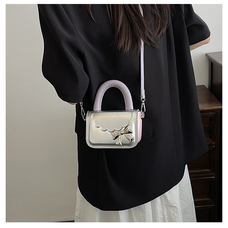 Women's Small Pu Leather Color Block Solid Color Vintage Style Streetwear Bowknot Magnetic Buckle Crossbody Bag display picture 14