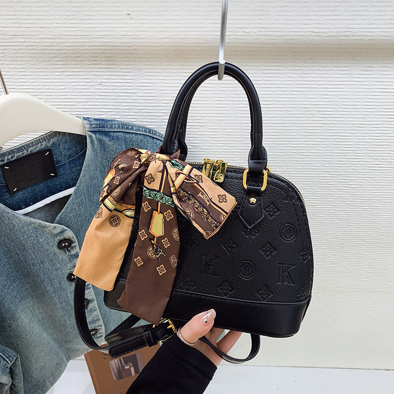 Borsa a tracolla elegante da donna a guscio con motivo_voghion.com