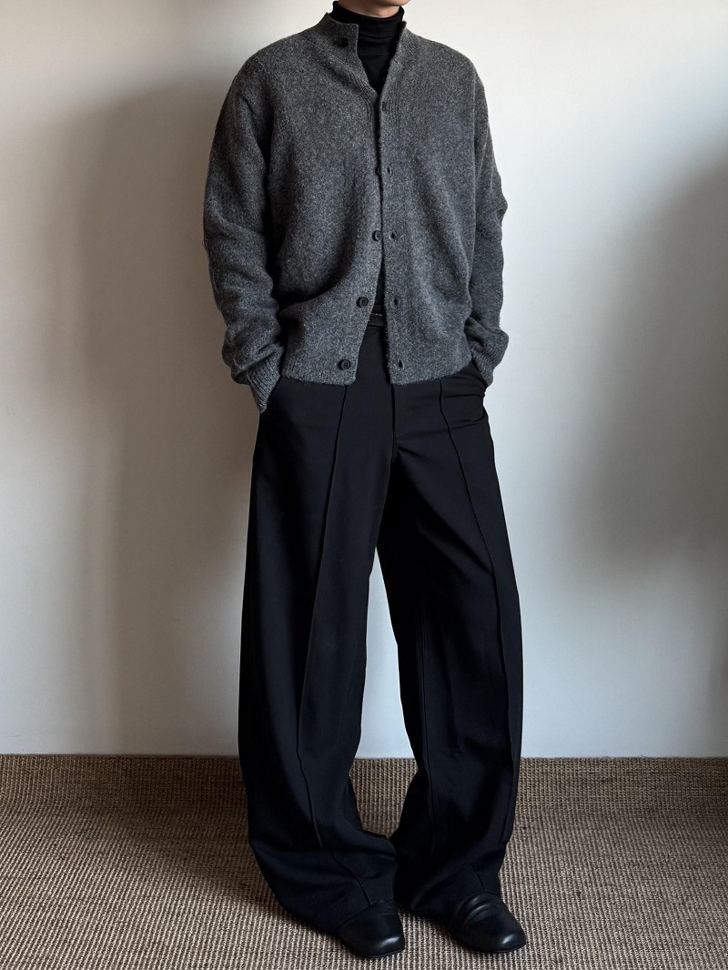 Demi-season woolen sweater for men and women