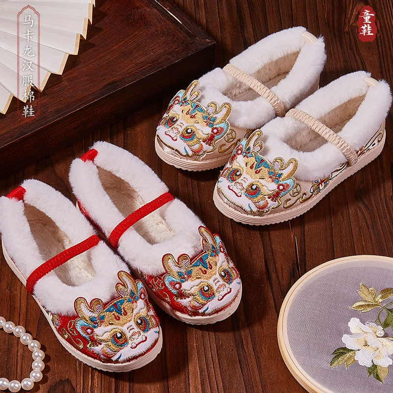 Год дракона Hanfu обувь хлопчатобумажные туфли утолщенные цветочные костюмы старинные женские вышитые туфли зимний новый национальный стиль женская обувь