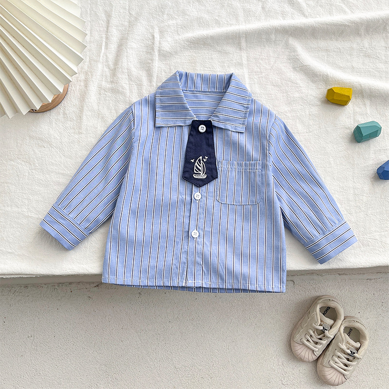 Camisas infantiles coreanas de primavera y otoño, nuevas camisetas infantiles de estilo femenino, cardigan a rayas casuales simples y sueltas.