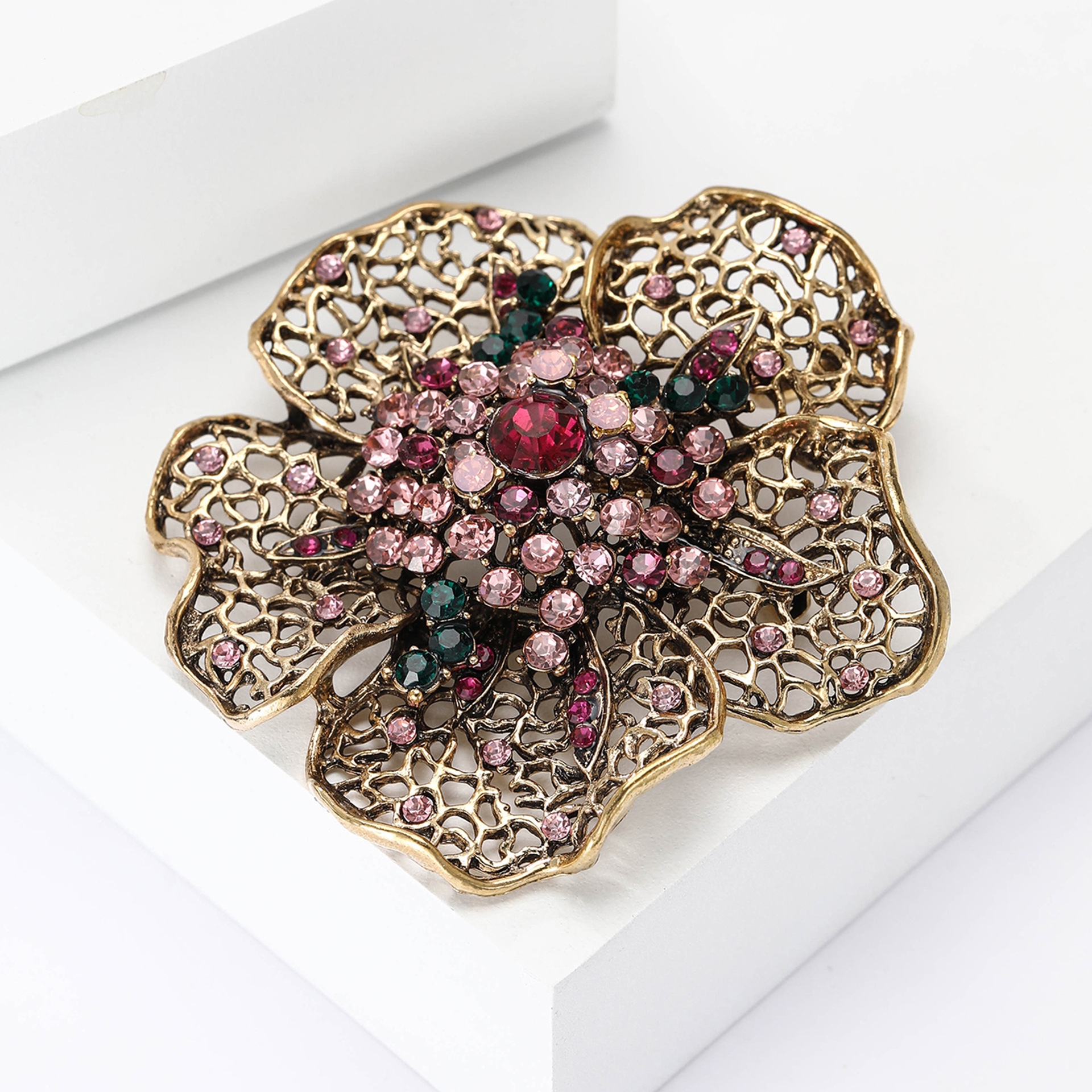 Inlay Design Retro Pin Flower Alloy Inlay Rhinestones Women's Brooches