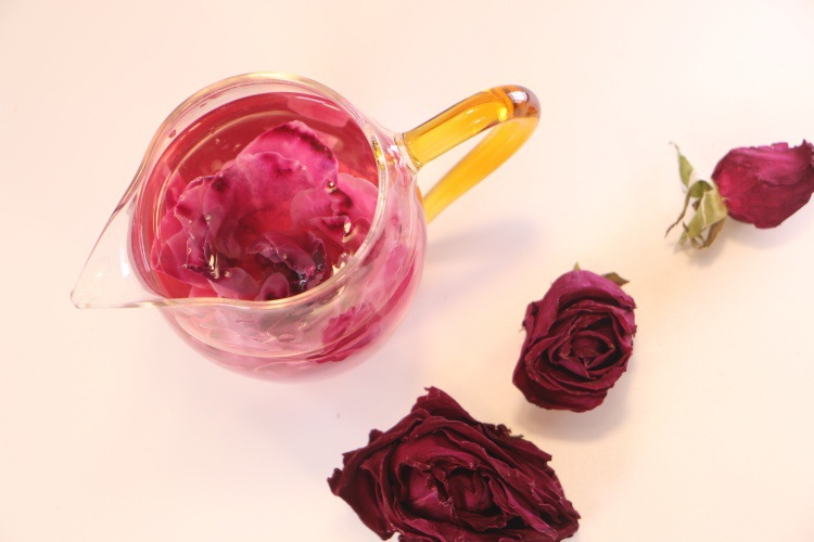 Yunnan Mo Hong Rose Bud Tea Mei Gui Hua 30g Freeze Dried Petals Loose Herbal Flower Tea overview