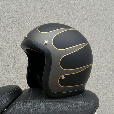 Helmet Dropshipping – Motosiklet kaskı (dəbilqə) - dumb-black-flower-s
