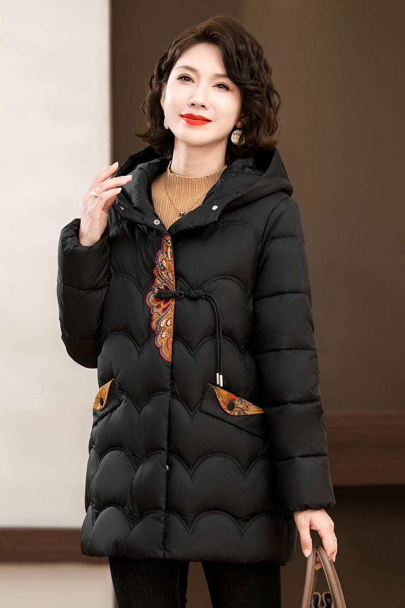 Mamá ropa de invierno de pluma de algodón 2025 nuevo estilo de mediana edad china ropa de algodón cálida abrigo de mujer