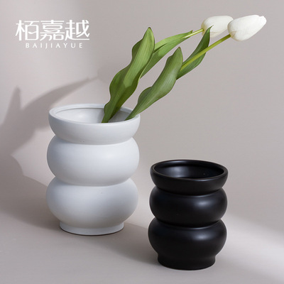 Northern Europe modern circle ceramics vase Decoration modern black and white Plain colour The flowers Open House Soft loading Home Furnishing Jewelry