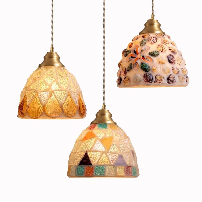 Francés estilo pastoral restaurante lámpara de tres cabezas de cobre retro dormitorio cabezal de cama barra de alojamiento simple lámpara de concha pequeña