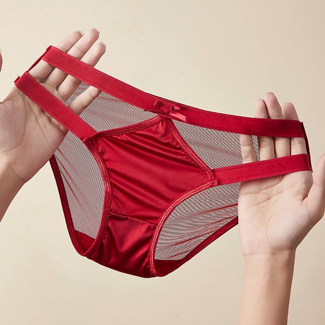 Transparent Hot Benmingnian Snake Ankora Red Sexy Underwear Lace Satin Cotton Crotch Low Waist No Trace