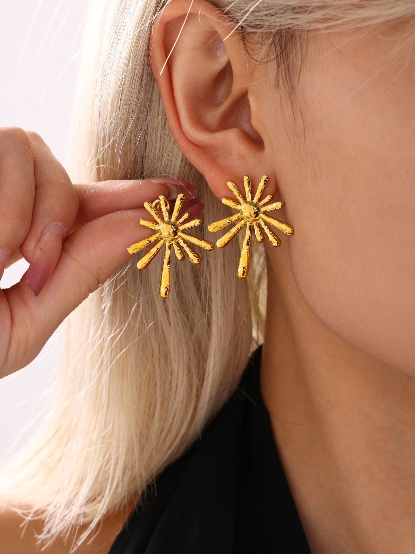 Stainless Steel Sunflower Radiant Earrings For Women Gold Style_voghion.com