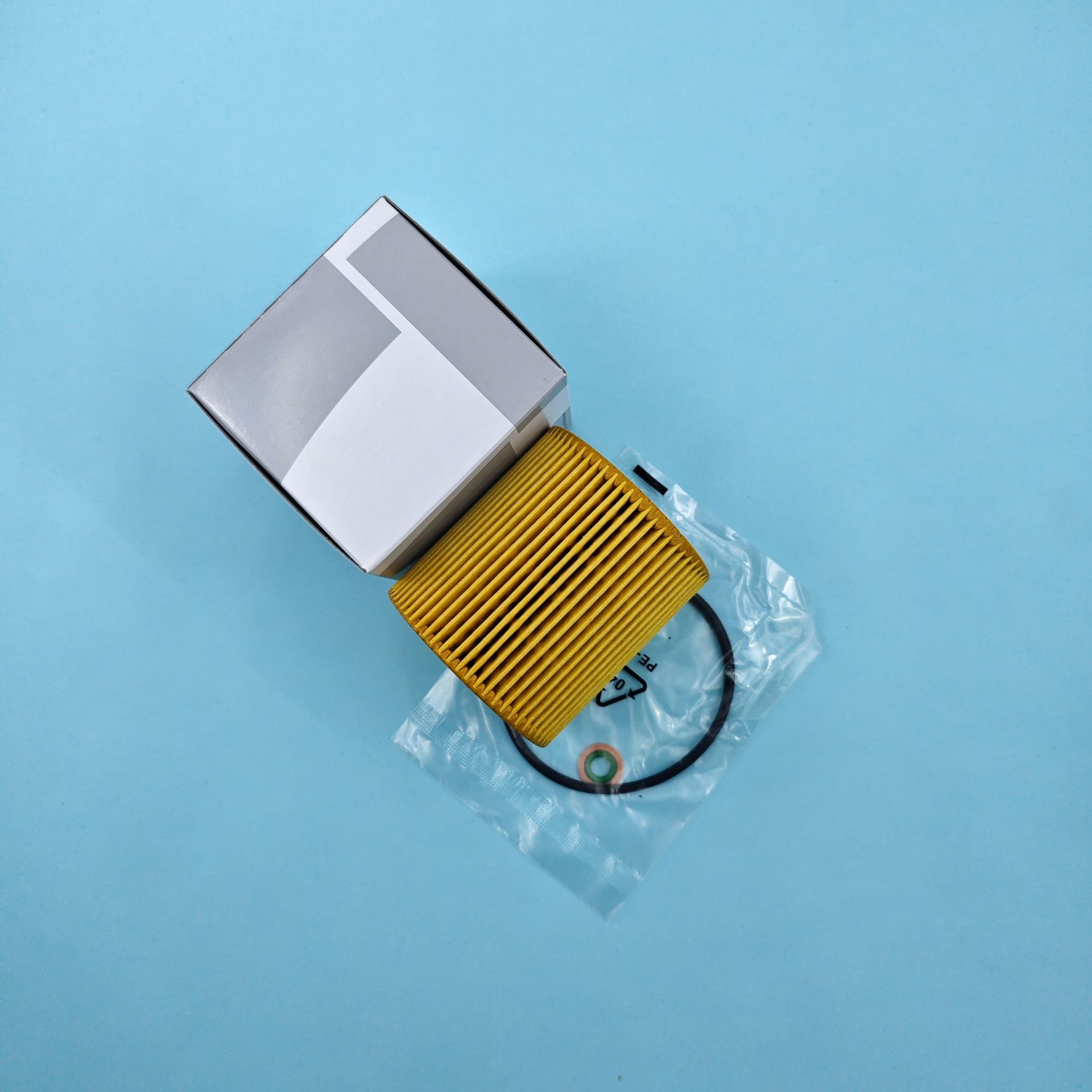 Suitable for BMW X1X3 X4X5X6 2345 series LI525 oil filter element 11427953129