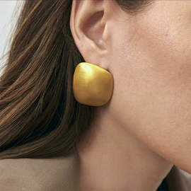 项链;耳环;耳钉