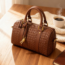 跨境编织枕头包波士顿时尚手提真皮女包欧美潮流大容量单肩斜挎包