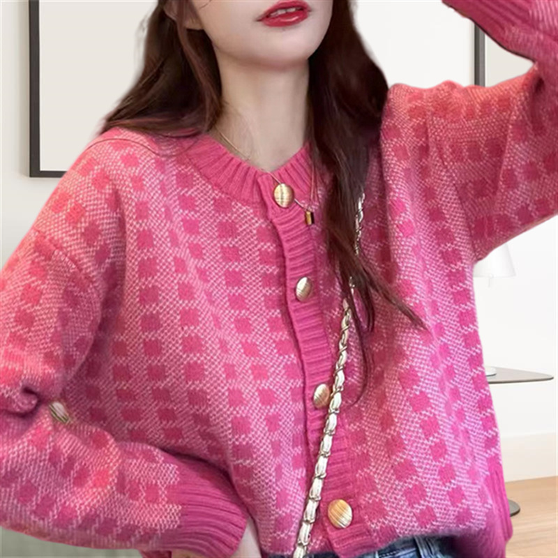 2026 Early Spring and Autumn New Style Knitted Sweater for Women, Pink Plaid, Loose Fit, Slimming, Cute, Fashionable Cardigan Jacket for Women