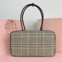 ǧ�B���g���İ���ƤŮ���¿��L�ֱ�����μ��ë�ط������ذ�