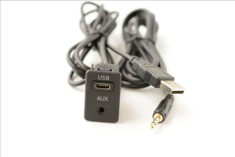 Vehicle Universal Modified Type-C+Aux Seat Dual USB Aux Extension Usb+2Rca Switch Seat