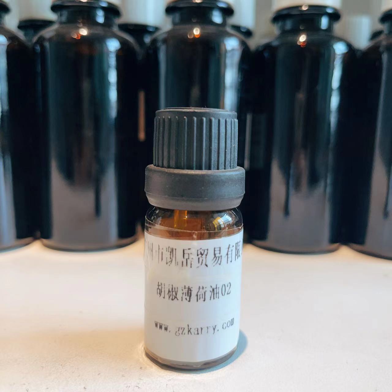 工厂供应高档按摩推拿精油胡椒薄荷精油可提供样品检测
