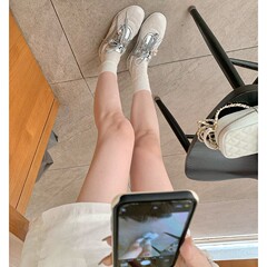 葡萄妈同款现货~ 增高5cm~厚底珍珠系带圆头拼色休闲鞋阿甘板鞋女