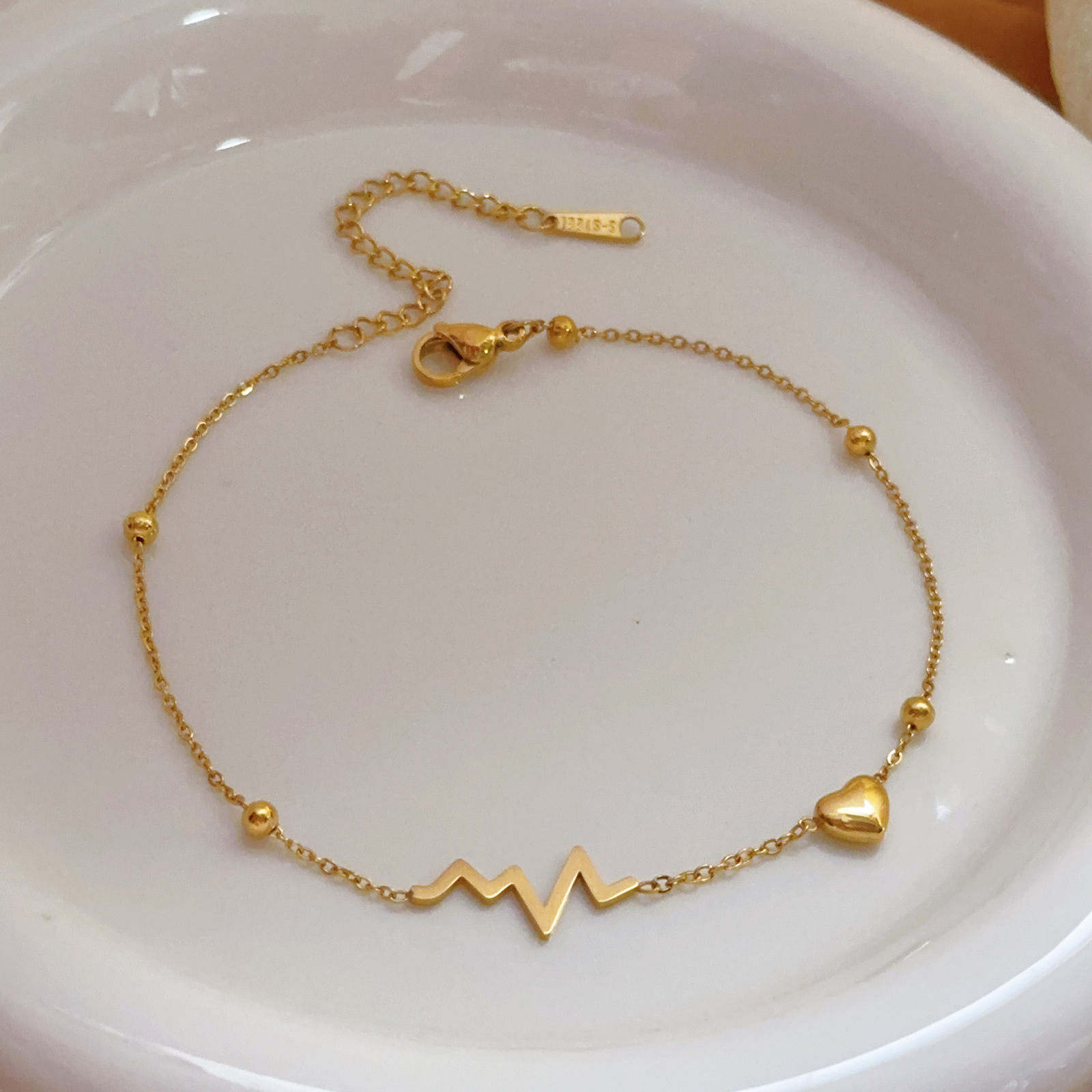 Nueva moda coreana de acero de titanio electrocardiograma de tobillas de amor para mujeres de alta calidad cadenas de pie no se desvanecen joyas de nicho de diseño