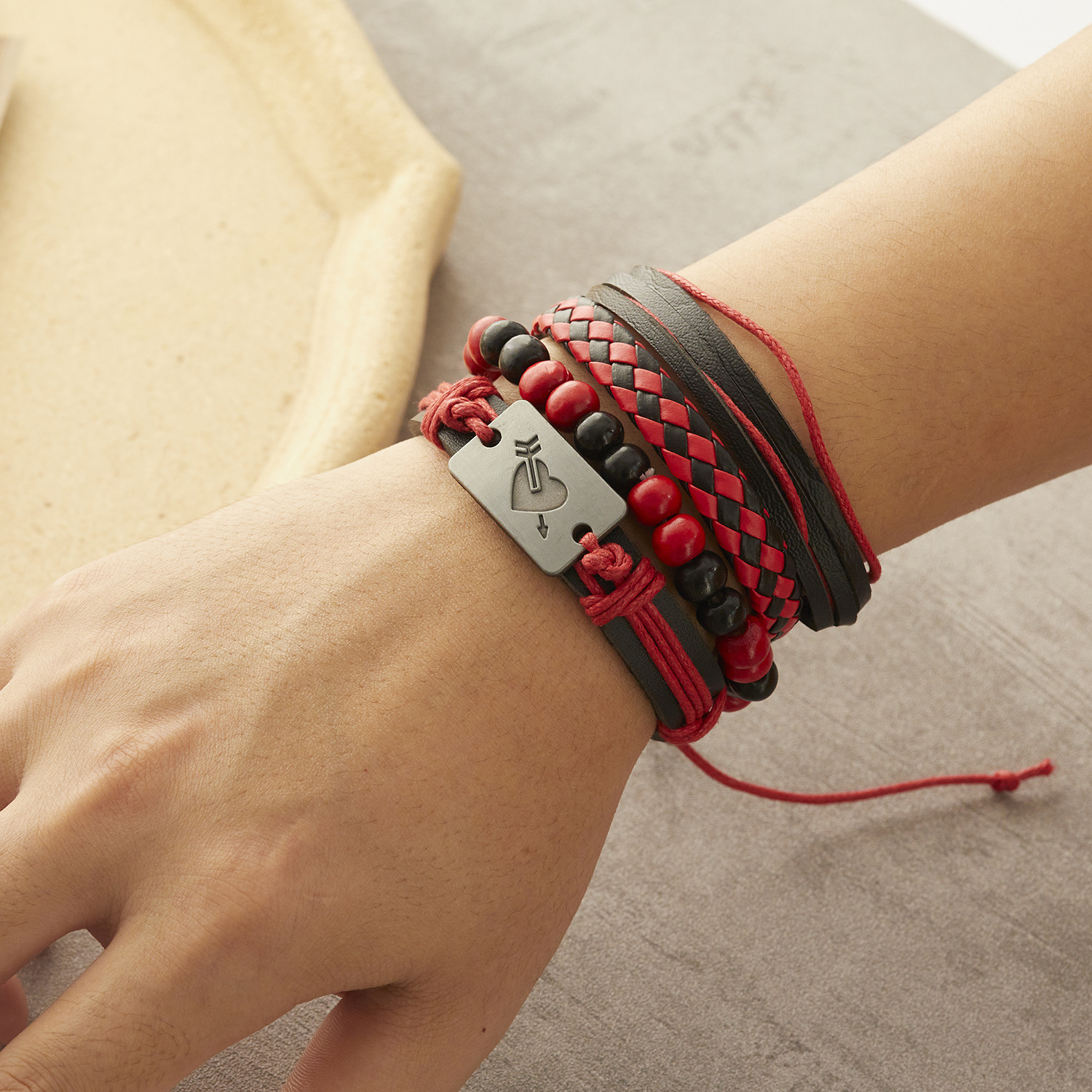 26g Weight Bracelets Classification 1 Set Quantity Daily Occasion Pu Leather Material Heart Shape Pattern Men'S Gender Knitting Design Fashion Style Fashion Heart Shape Pu Leather Knitting Men's Bracelets 1 Set 8