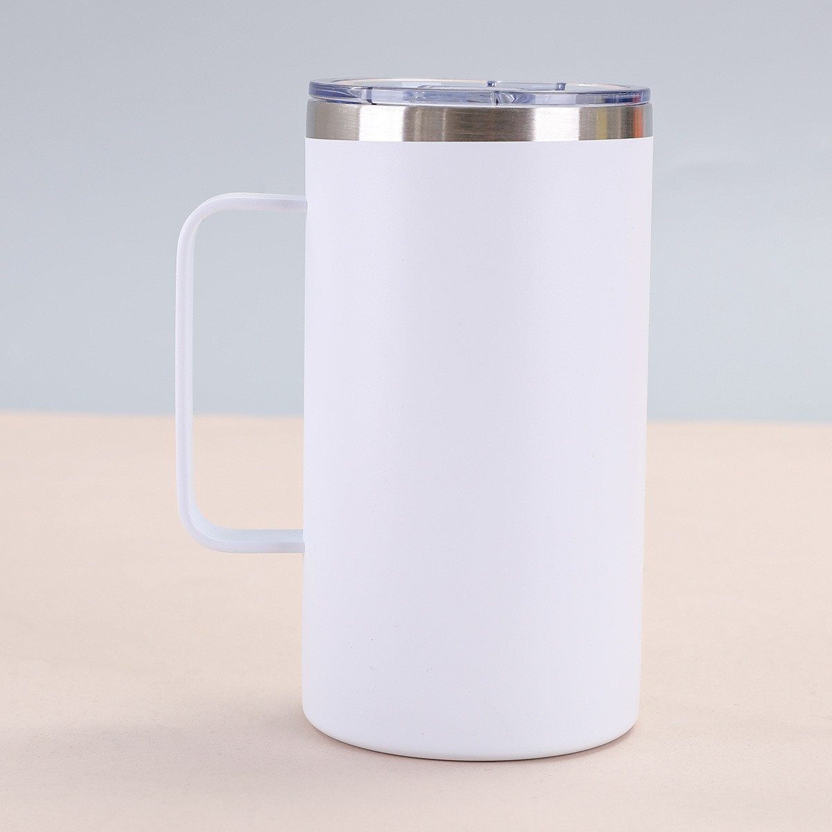 Taza térmica de acero inoxidable para exportación, taza de café pequeña portátil para coche con asa, taza sencilla de 20 oz con acabado pintado con aerosol.