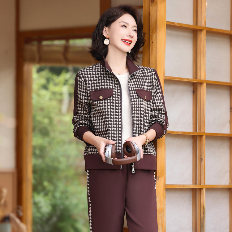 新款妈妈秋装套装洋气中老年女装格子外套时尚中老年人休闲两件套|undefined
